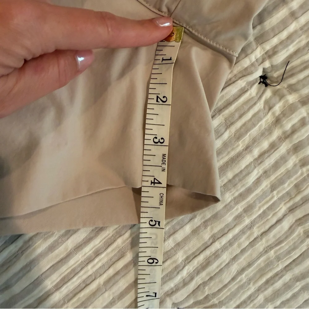 Classic khaki Women's Shorts - Picture 4 of 5